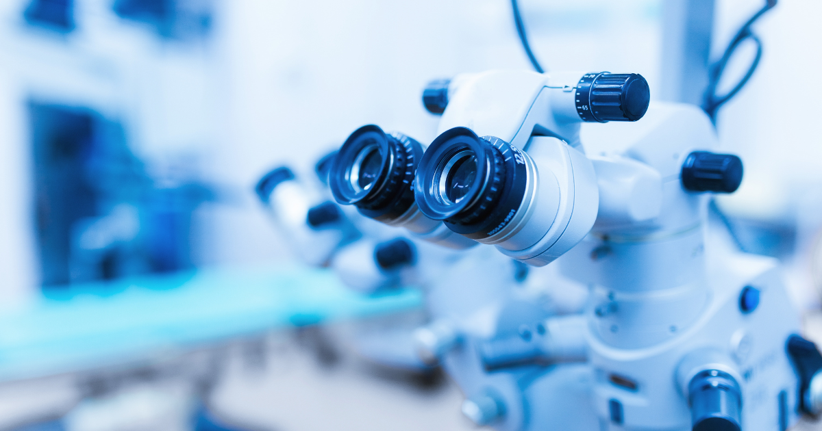An eye surgery laser in an operating room for cataract surgery.